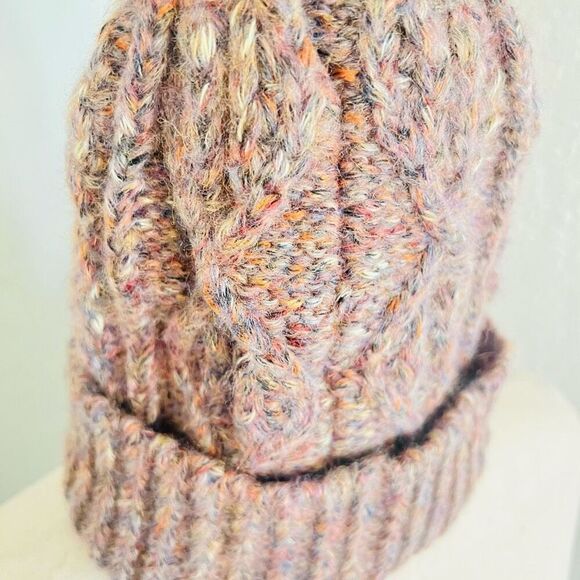 KYI KYI Faux Fur Pompom Classic Wool Beanie Hat, Natural/Cream, One Size, NWT - Picture 6 of 13